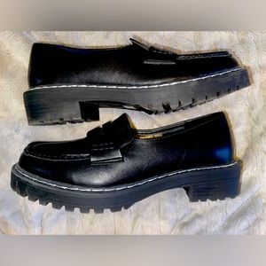 Size 10ww chunky heal Loafers